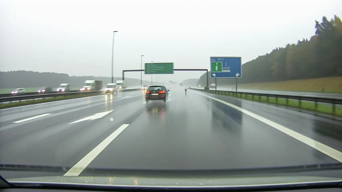 Abstandsblitzer A20 bei Bobitz, km 99.884