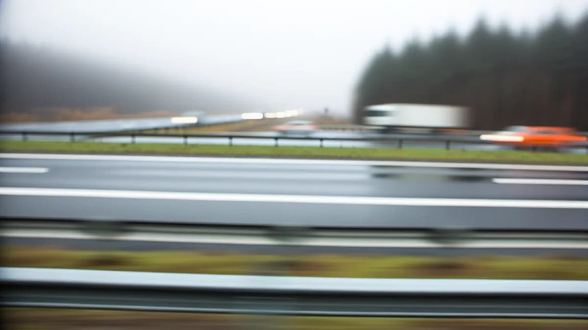 Autobahn Abstandsblitzer Messstelle Abstandsblitzer A33 Aatal-Brücke Bad Wünnenberg auf der A33