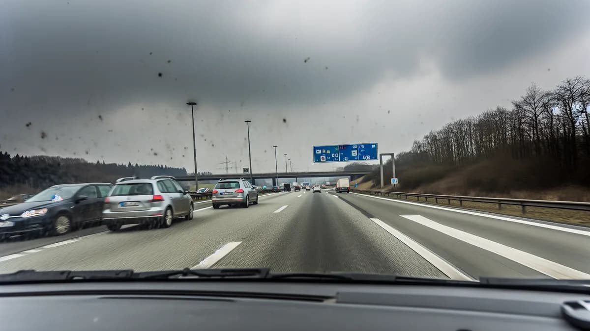 Autobahn Abstandsblitzer Messstelle Abstandsblitzer A3 bei Berg Richtung Passau auf der A3