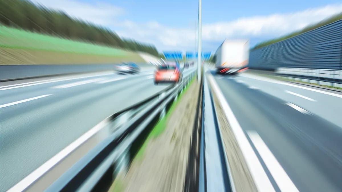 Autobahn Abstandsblitzer Messstelle Abstandsblitzer A8 bei Eurasburg Richtung Stuttgart (VKS) auf der A8