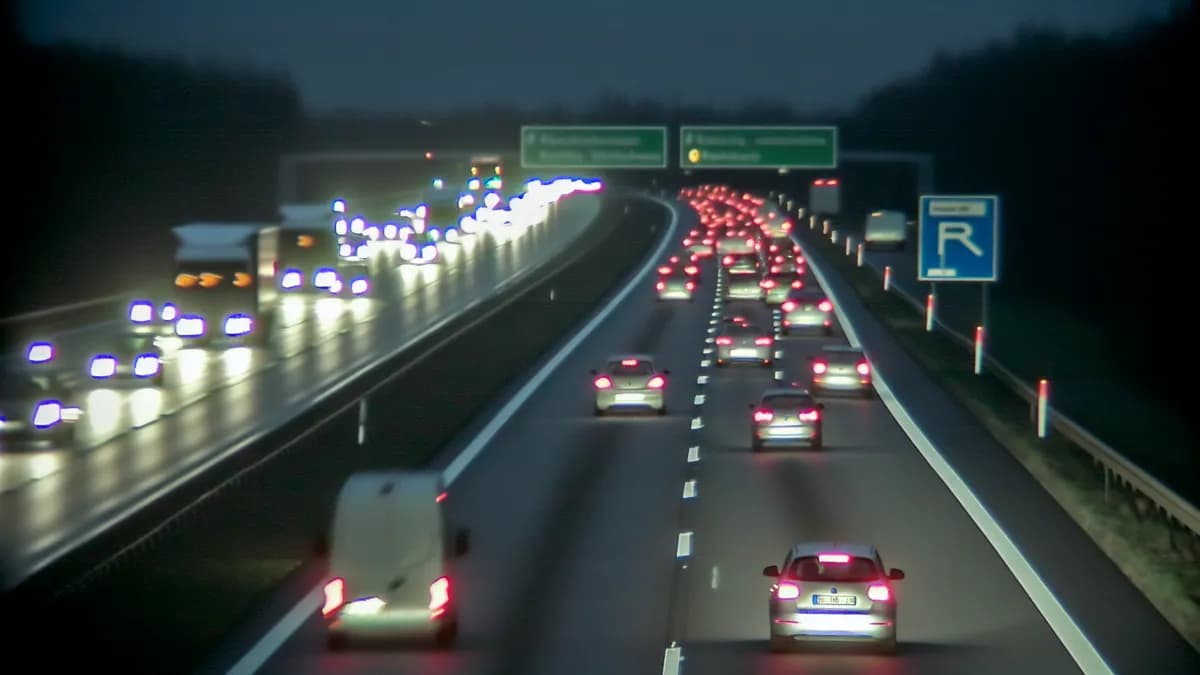 Autobahn Abstandsblitzer Messstelle Abstandsblitzer A620 Fenne/Völklingen auf der A620, Fahrtrichtung Saarbrücken