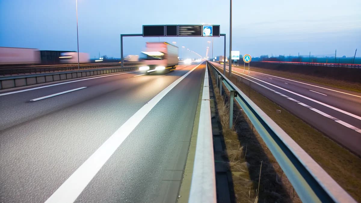 Autobahn Abstandsblitzer Messstelle Abstandsblitzer A7 Wasserlosen, FR Füssen auf der A7, Abschnitt 180